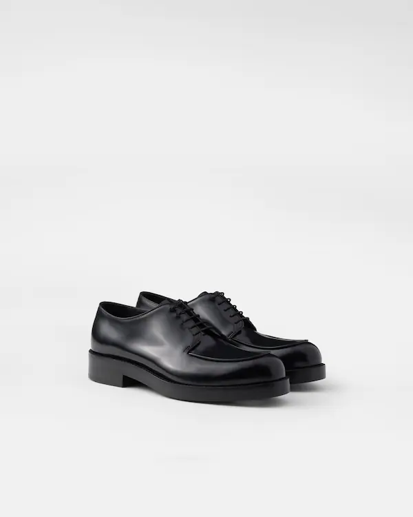 Zapatos derby de cuero cepillado