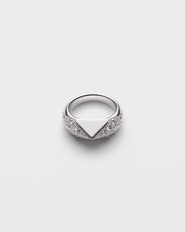 Anillo Eternal Gold en oro blanco con diamantes