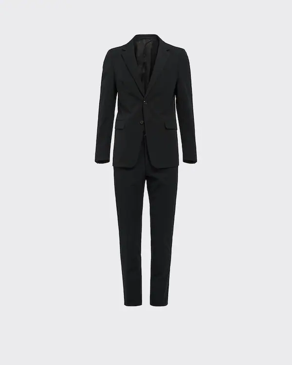 Traje de tejido técnico de un solo botón