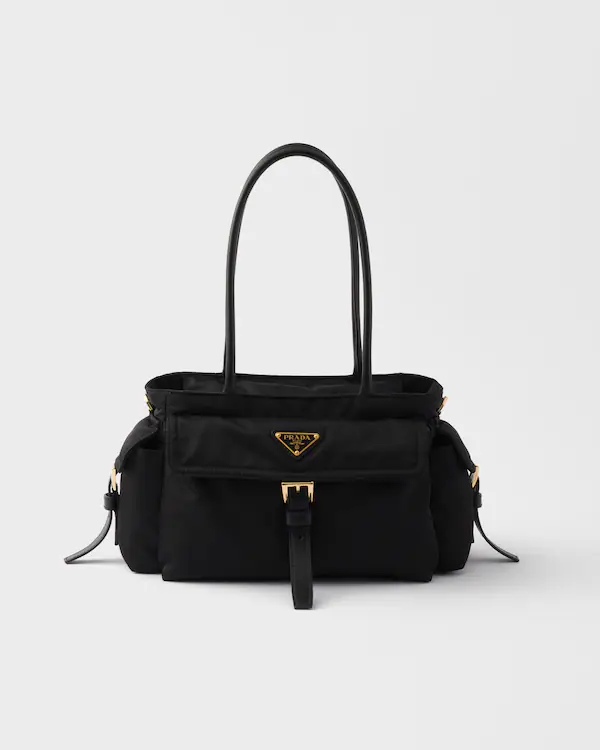 Bolso bandolera Prada Explore mediano de Re-Nylon y cuero