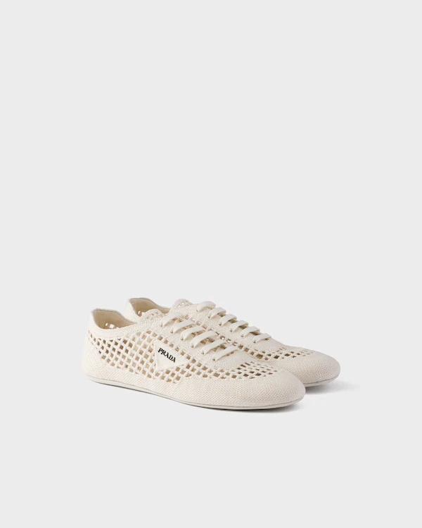 Zapatillas de punto y cordones con diseño de encaje