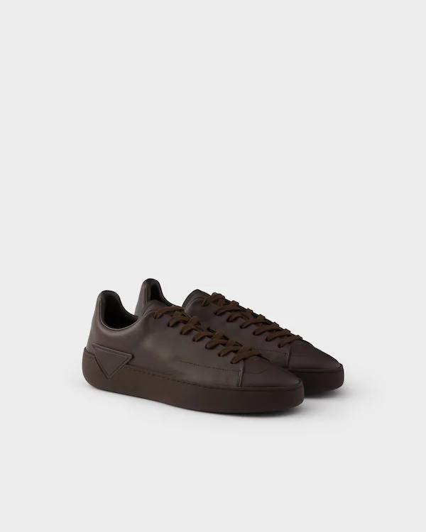 Zapatillas de cuero estilo court