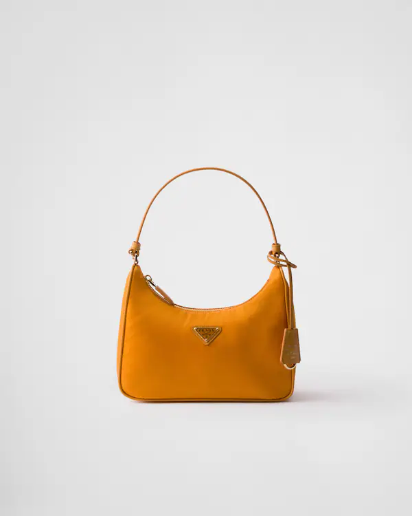Bolso mini Re-Edition 2005 de Prada en Re-Nylon y Saffiano