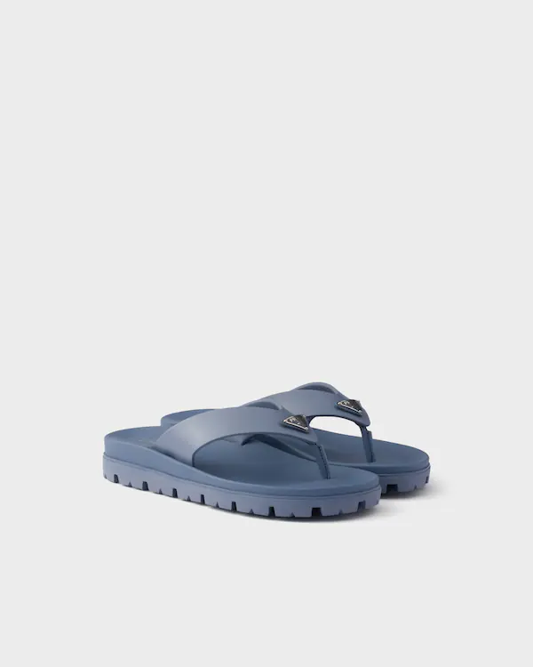 Sandalias de goma tipo tanga